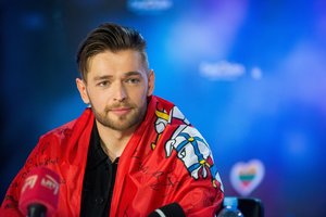 Lietuvos atstovas „Eurovizijoje“ Jurijus Veklenko pristato naują kūrinį