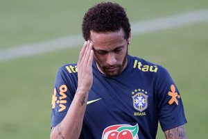 Futbolo pasaulis sukrėstas – Brazilijos futbolo žvaigždė Neymaras apkaltintas išprievartavimu