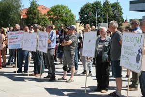 Marijampolėje piketavo trąšų gamyklos darbininkai – įmonę kausto nerimas