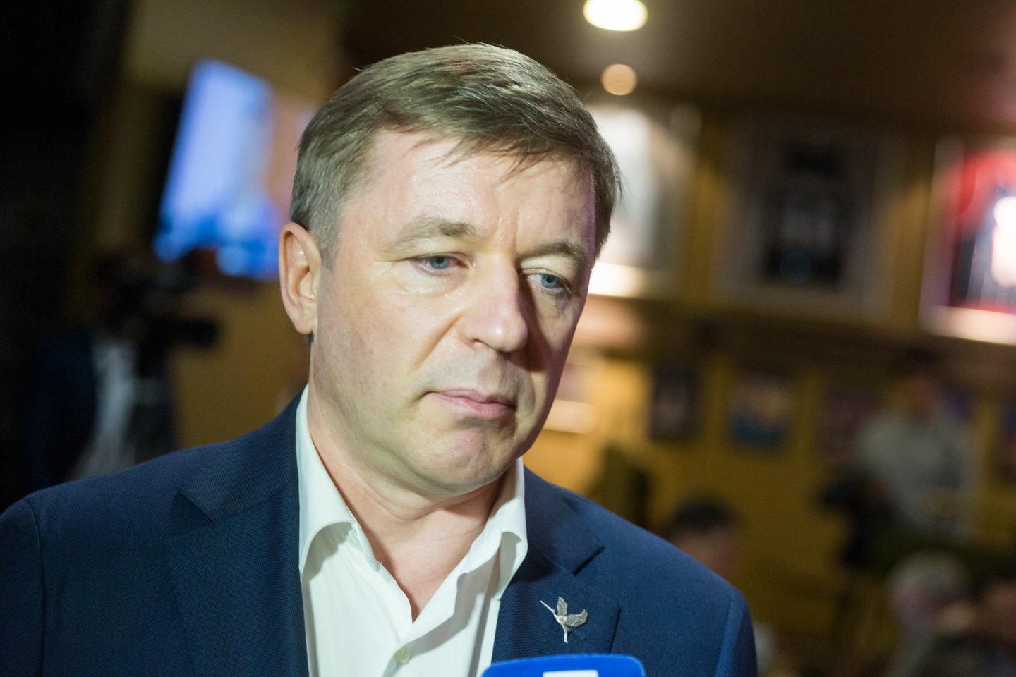 R.Karbauskis tikina, kad V.Pranckiečio pasitraukimas nėra jo noras. Esą tai koalicijos partnerių socialdarbiečių ultimatumas.<br>T.Bauro nuotr.