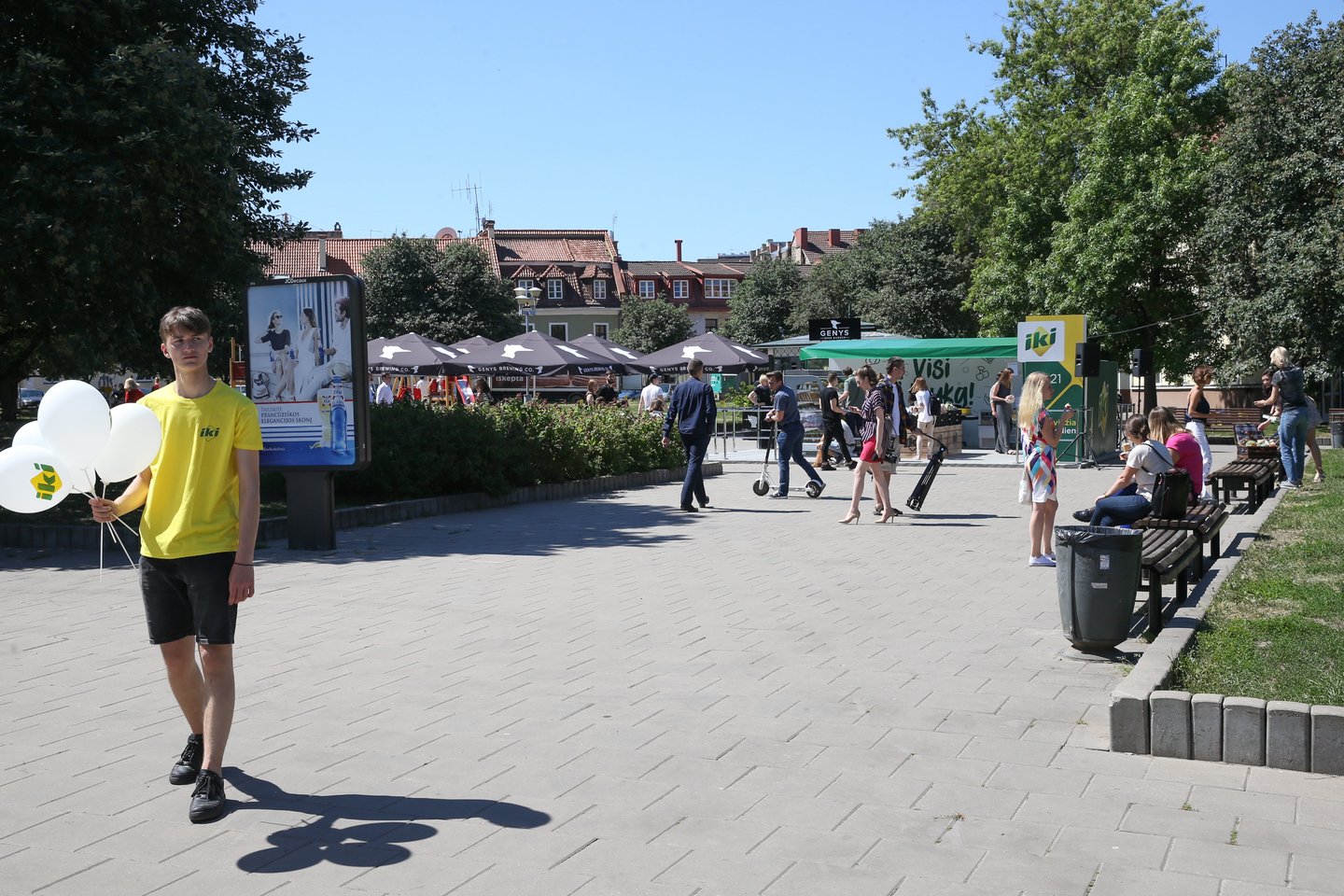 Vienadienę parduotuvę „Iki“ atvėrė sostinės Rūdininkų skvere – vienoje iš žaliųjų miesto zonų.<br> R.Danisevičiaus nuotr. 