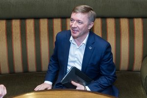 R. Karbauskis abejoja, kad klausimas dėl rentų parlamentarams bus priimtas