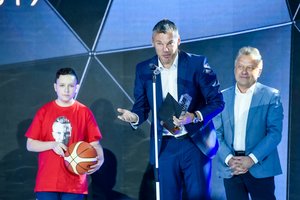 LKL sezono kulminacija: Šaro triumfas trenerio kategorijoje ir žalgiriečių dominavimas apdovanojimuose