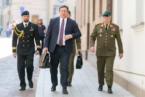 Kariuomenės vadas J. V. Žukas – apie prisijungimą prie G. Nausėdos komandos ir kas užims jo vietą