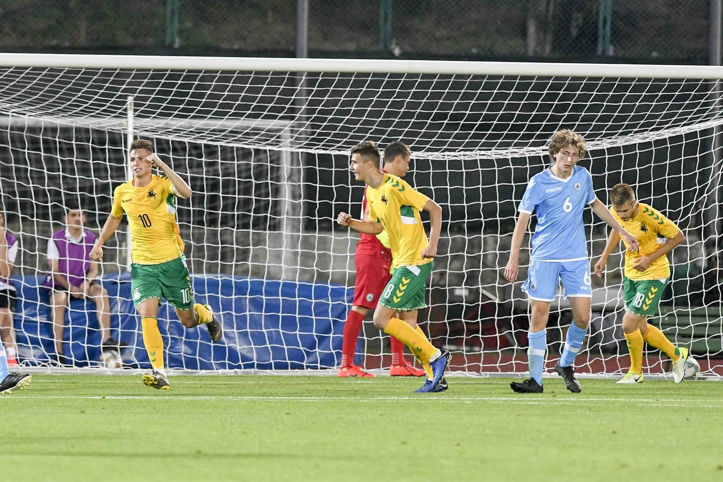  Lietuviai 3:0 sutriuškino San Marino bendraamžius.<br> FSGC/Pruccoli nuotr.