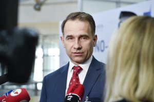Skaidruolių ministerijoje skandalų gesintojai darbuojasi kaip reikiant