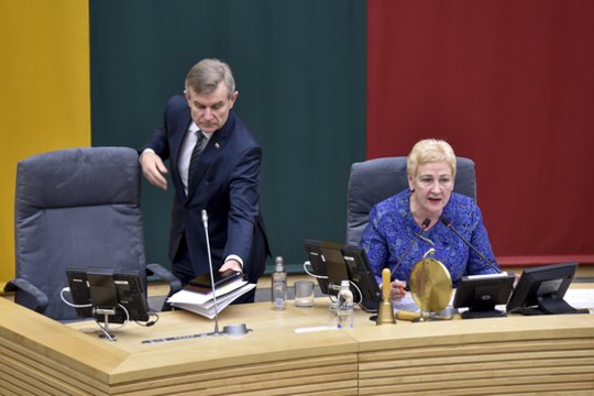 Buvusi Seimo pirmininkė I. Degutienė pasakė, kaip elgtųsi V. Pranckiečio vietoje