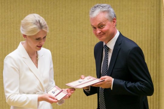 G. Nausėda apie prezidento pažymėjimą: „Jį reikės pateisinti kasdieniu darbu“