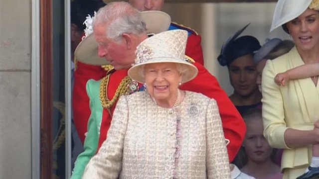 Elžbieta antroji švenčia 93-jį oficialų gimtadienį