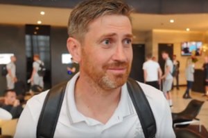 Į Serbiją atvykusios Lietuvos futbolo rinktinės vienas trenerių A. Skerla: „Laukia praėjusių rungtynių analizė“