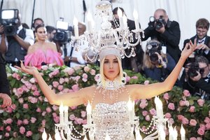 Katy Perry – velnio sėkla? Atlikėją kaltina prisidėjus prie vienuolės mirties