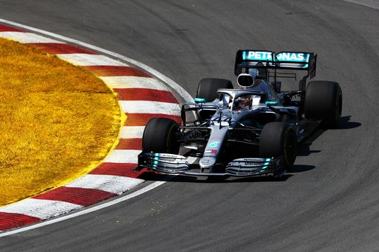 „Formulės-1“ Kanados etape apmaudžiai suklydęs S. Vettelis padovanojo pergalę L. Hamiltonui.