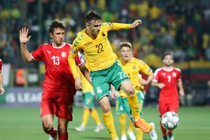 Serbijos futbolininkai savo sienose Lietuvos rinktinei yra neįkandamas riešutas