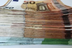 Organizuota grupė už senyvo amžiaus vyro pagrobimą sės į kaltinamųjų suolą