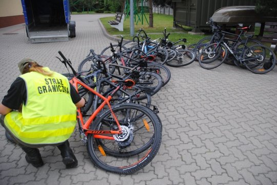 Danijoje ieškomas lietuvis Lenkijos pasieniečiams įkliuvo gabendamas vogtus dviračius