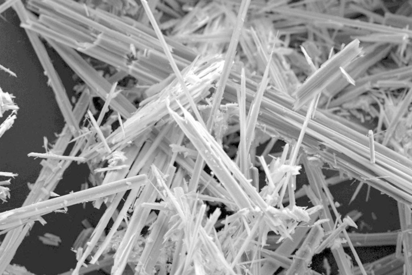 Asbesto plaušeliai.<br> Flickr nuotr. 