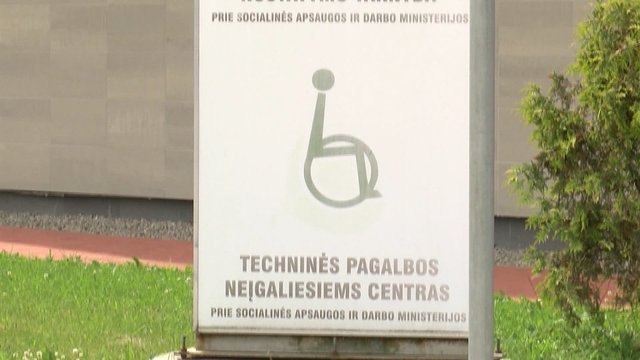 Pareigūnai nustatė: per 3 mėnesius – keliasdešimt tūkst. eurų kyšių už neįgalumą