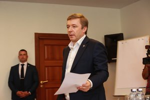 Keturių partijų derybininkai aiškinsis finansines galimybes įgyvendinti siūlymus