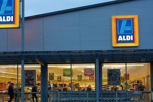 „Aldi“ rengiasi Vokietijoje apmokestinti maisto fasavimo maišelius