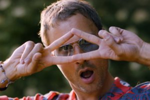 Mantas Jankavičius pristato naują dainą „Kalėdos vasarą“