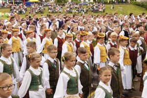 Plungė rengia septynių valandų Žemaitijos regiono dainų šventę