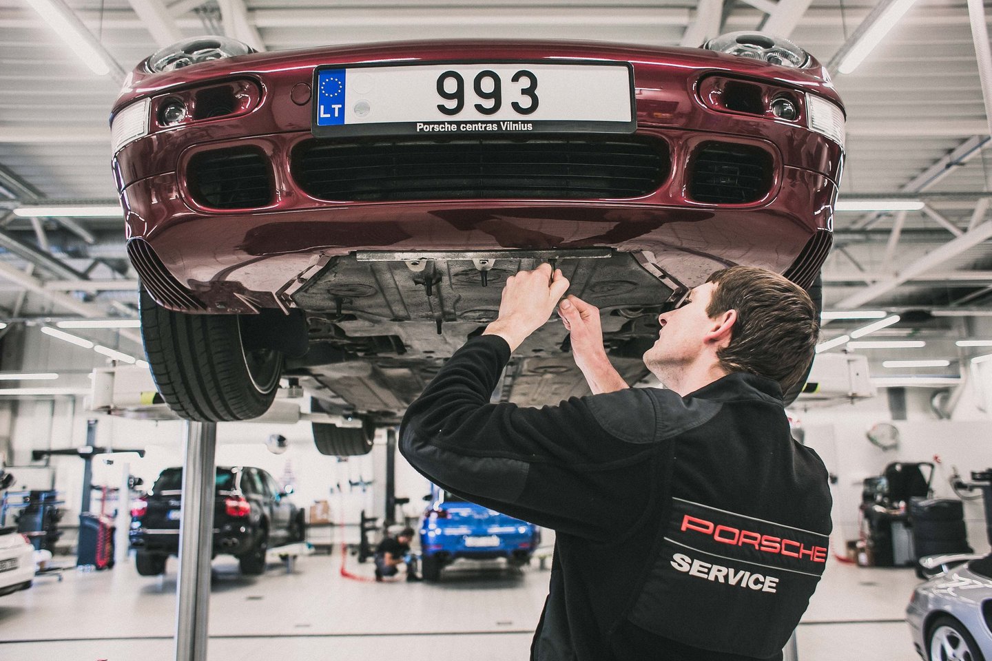  „Porsche“ gamina detales net ir patiems pirmiesiems 911 modeliams.<br> Gamintojo nuotr.