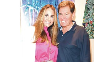 Žinomi vyrai ryžtasi susilaukti vaikų sulaukę itin garbaus amžiaus