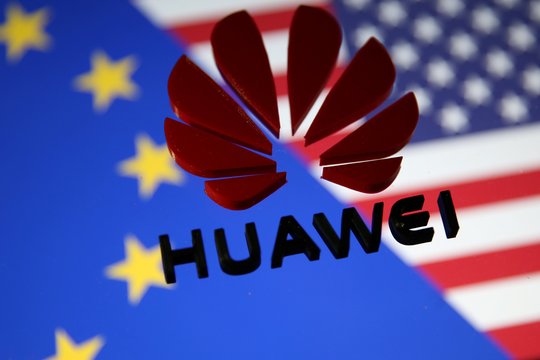 JAV išsidavė? „Huawei“ puolimas – ne saugumo klausimai, o tiesiog ekonominis karas?