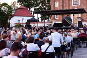 Dvasinis kurortas: vietoje jūros ir saulės – menas ir religinės praktikos 