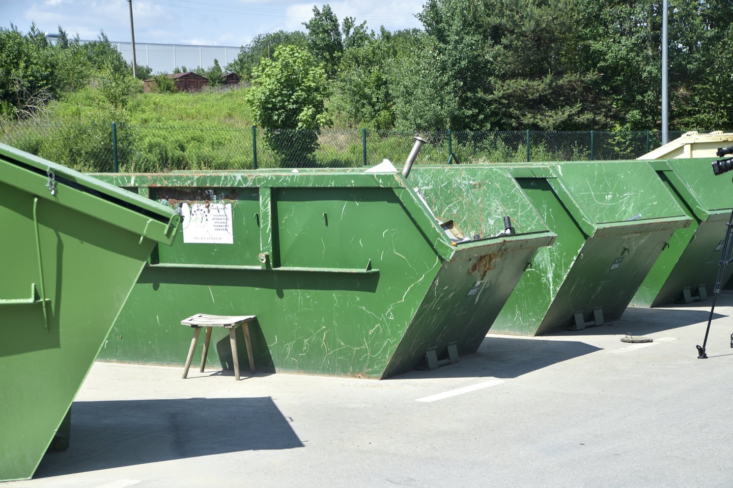 Stotelė „Dėk'ui“ įrengta stambiagabaričių atliekų aikštelėje.<br> V.Ščiavinsko nuotr.