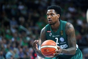 Buvęs žalgirietis Deonas Thompsonas  rungtyniaus Malagoje 