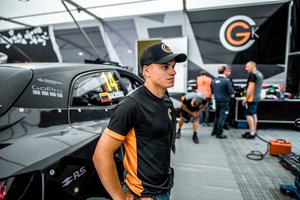 Lietuviui rūpi ne tik sudėtingos lenktynės – kai kas svarbaus vyksta ir Lietuvoje