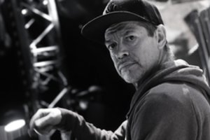 Mirė Rusijos roko grupės „Mašina Vremeni“ muzikantas Sergejus Ostroumovas