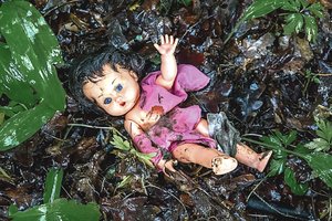 Tvirkintojas sofoje įkalino devynmetę mergaitę: teisėsaugai tai nebuvo naujiena