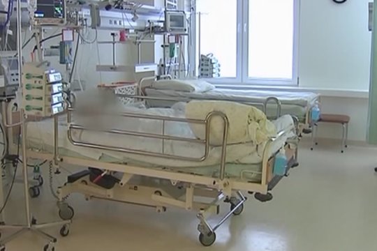 Narkotikais apsinuodijęs ir komą ištvėręs kūdikis grąžintas tėvams