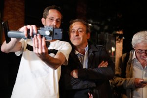 Prancūzijoje sulaikytas buvęs UEFA vadovas M. Platini paleistas po apklausos