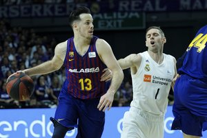 Įspūdingą trilerį išgyvenusi „Barcelona“ atsirevanšavo „Real“