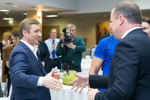 S. Skvernelio taikos paieškos: R. Karbauskį kaltinanti opozicija nemato šansų susitaikymui