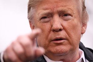 „The New York Times“: D. Trumpas paskutinę minutę atšaukė smūgius Iranui