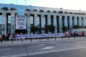 ES Teismo patarėjas: Lenkijos reformos prieštarauja Bendrijos teisei