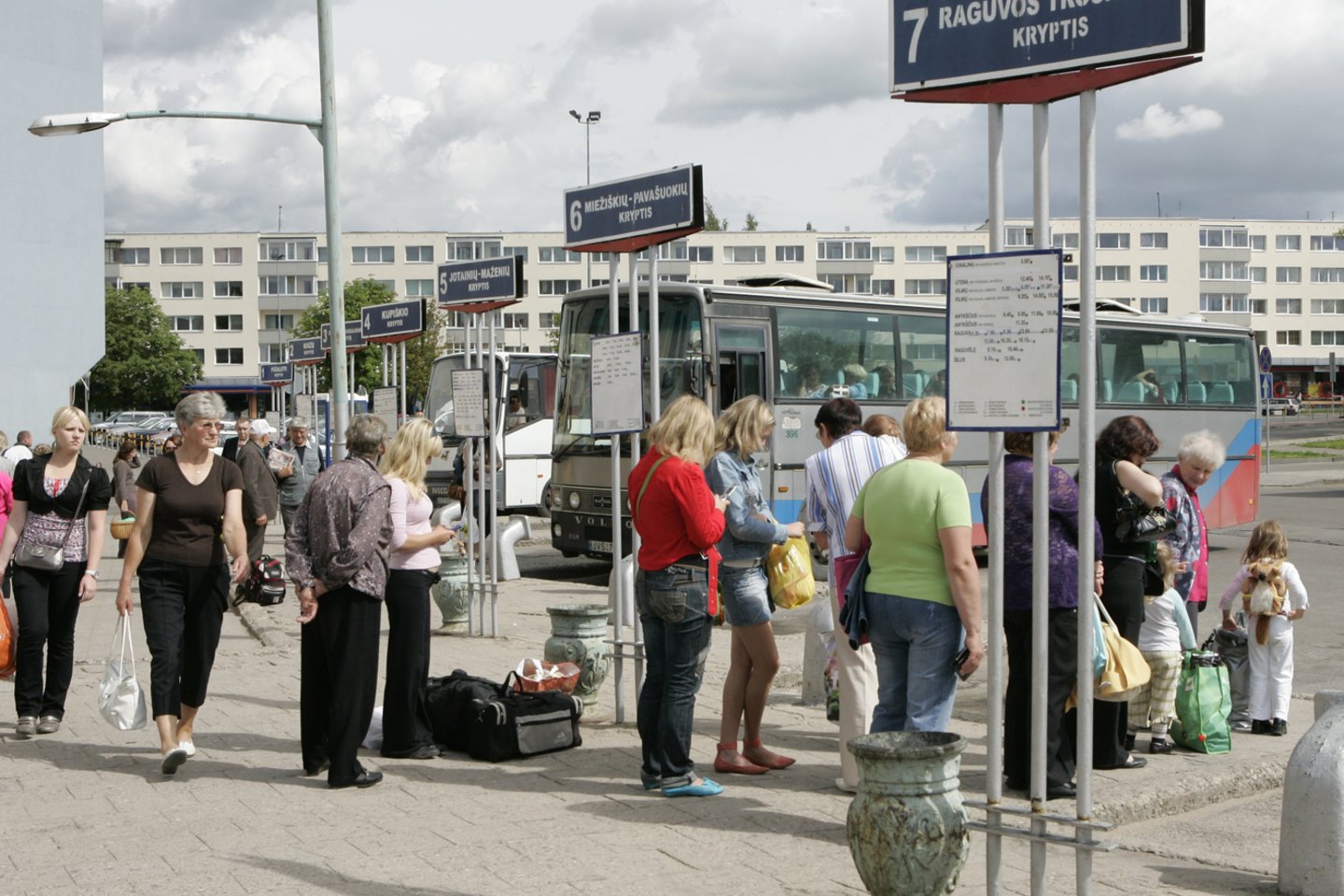 Panevėžio autobusų stočiai atsinaujinimo teks palaukti.<br>T.Stasevičiaus nuotr.