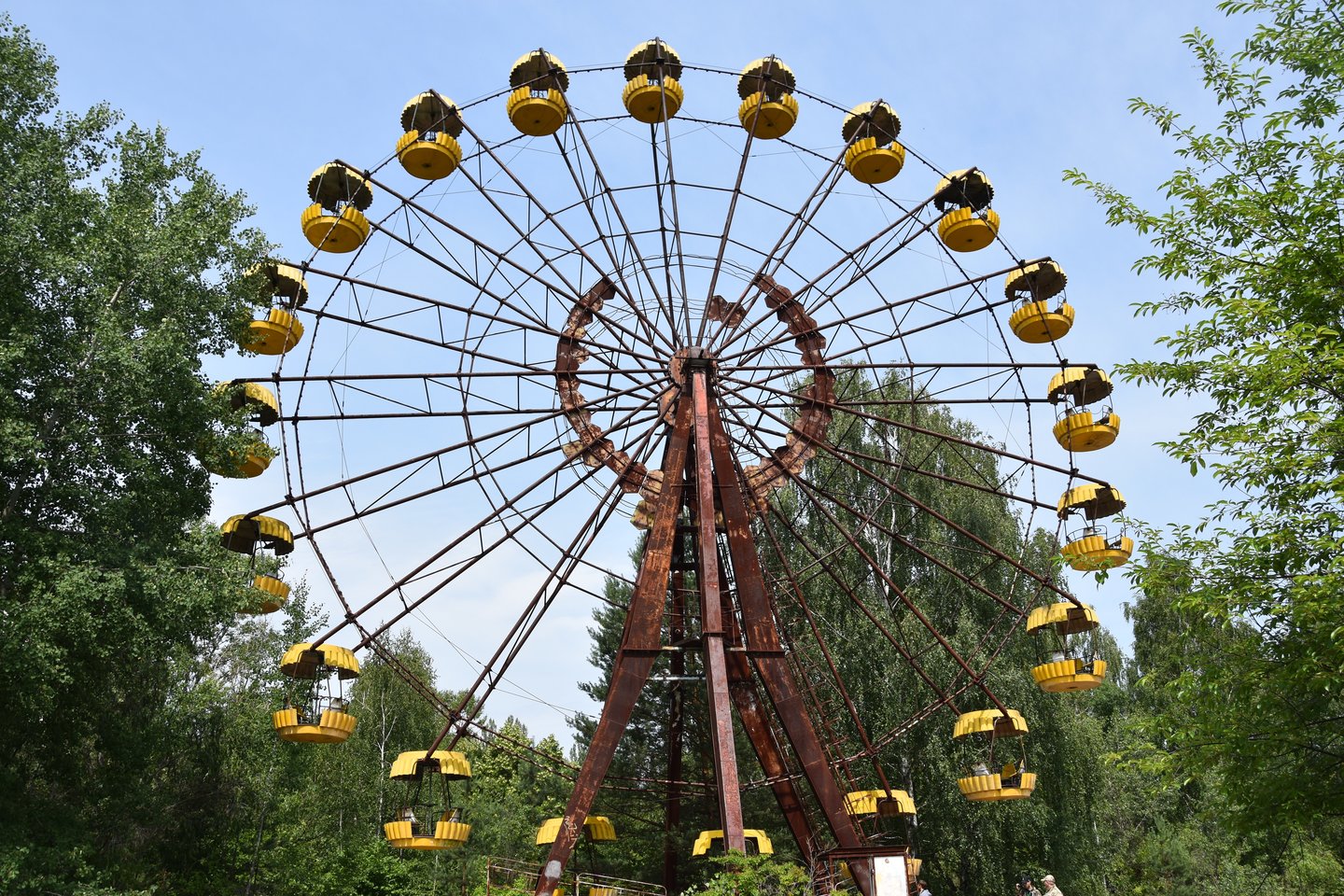  Vaizdai iš Černobylio zonos. Garsioji Primetės karuselė, kurios taip ir nepėjo paleisti. Čia buvo didžiausias, mūsų užfiksuotas radiacijos lygis.<br> E.Grižibauskienės nuotr.