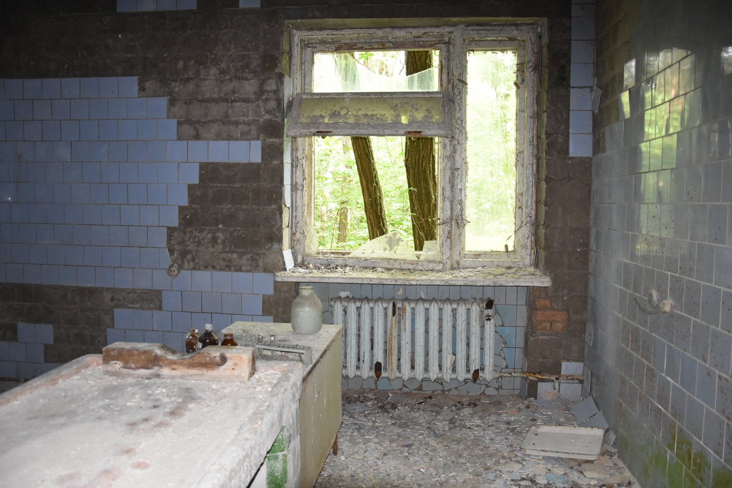  Vaizdai iš Černobylio zonos. Čia buvo Pripetės morgas.<br>E.Grižibauskienės nuotr.