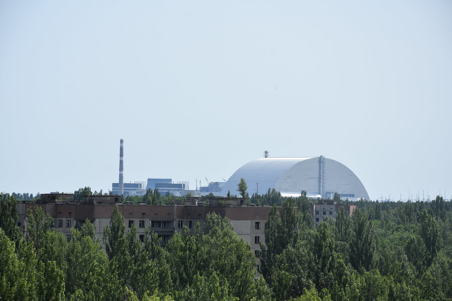  Vaizdai iš Černobylio zonos. Nuo Pripetės stogų.<br>E.Grižibauskienės nuotr.