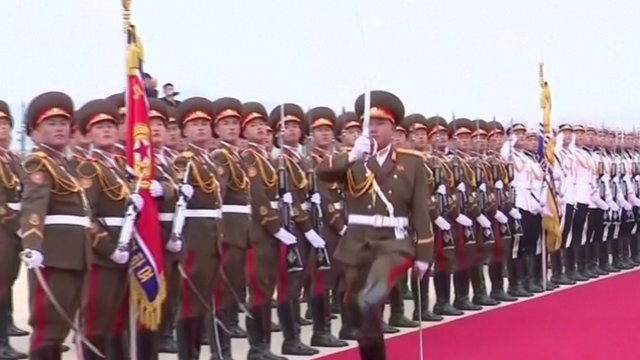 Kinijos prezidento vizito Šiaurės Korėjoje proga – pompastiškas šou
