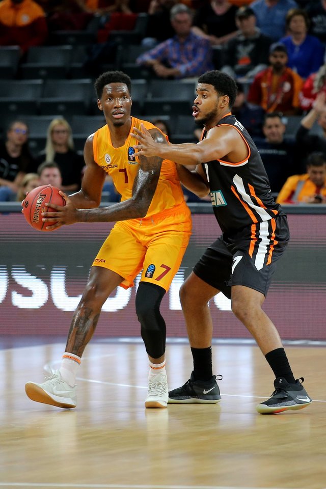 H.Hayesas žaidė „Galatasaray“ klube, bet pasirašė sutartį su Kauno klubu.<br> scanpix nuotr.