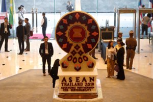 Bankoke – svarbus susitikimas, skubins derybas ir dėl laisvosios prekybos zonos