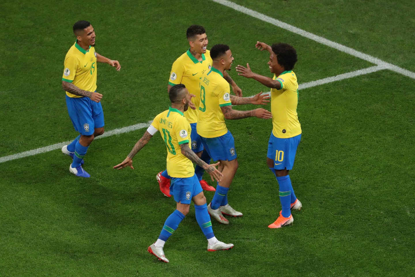 Brazilija sutriuškino Peru ir pateko į „Copa America“ ketvirtfinalį.<br>Reuters/Scanpix nuotr. 