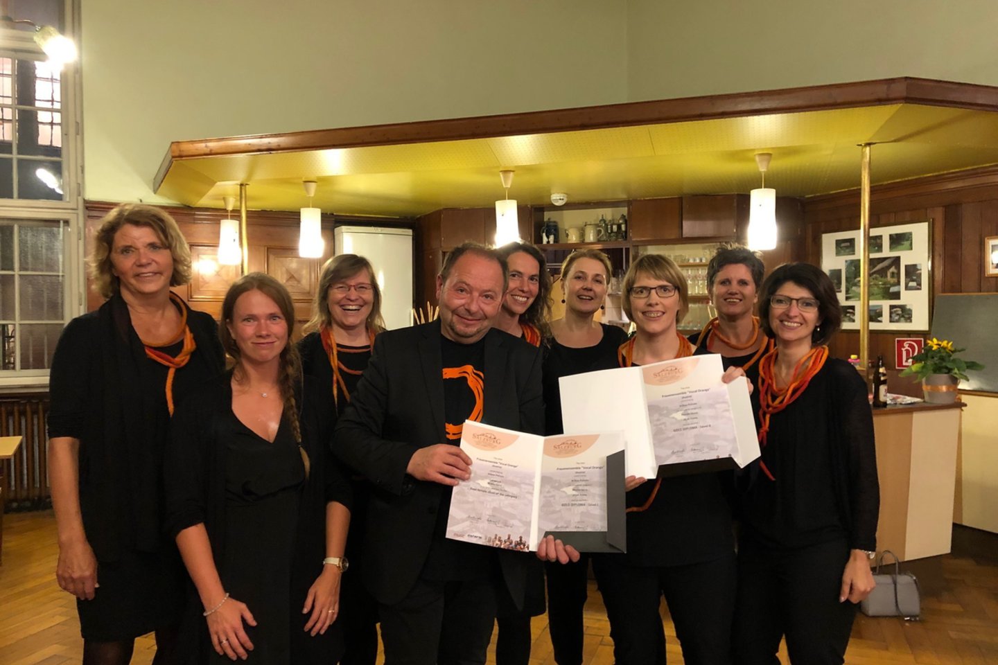  A.Pečiulio vadovaujamas ansamblis „Vocal Orange“ Zalcburgo konkurse pelnė tris prizus.<br> Asmeninio archyvo nuotr.