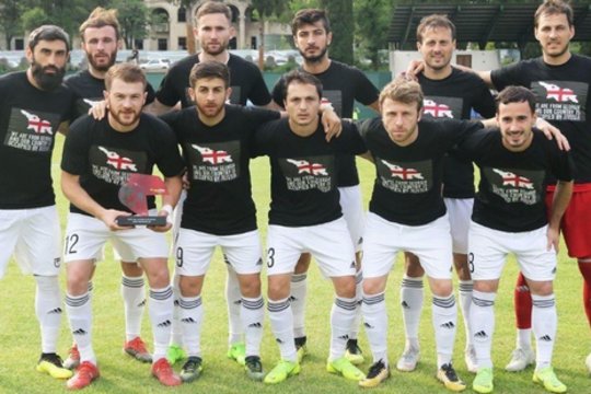 Gruzijos futbolininkai remia šalyje vykstantį prieš Rusiją nukreiptą protestą 